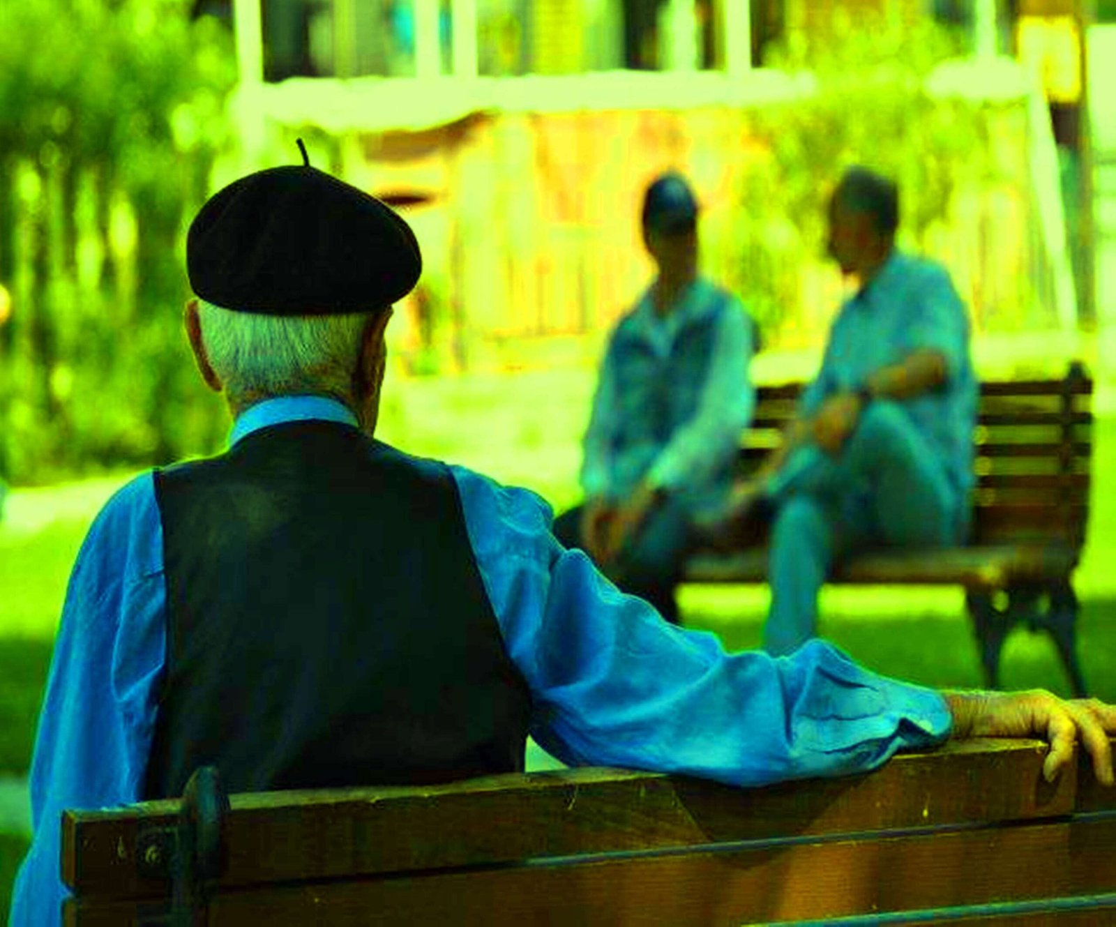 कविता – सब कुछ’ पाना है मकसद…!