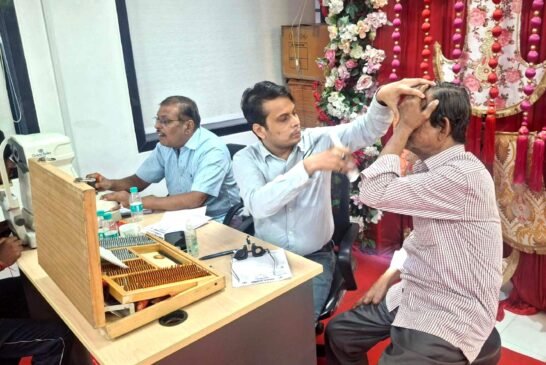 चश्मा बैंक के 5 वें संस्करण में 54 लोगों की हुई नेत्र जाँच, 43 जरूरतमंदों को निःशुल्क चश्मा देने की प्रक्रिया पूरी